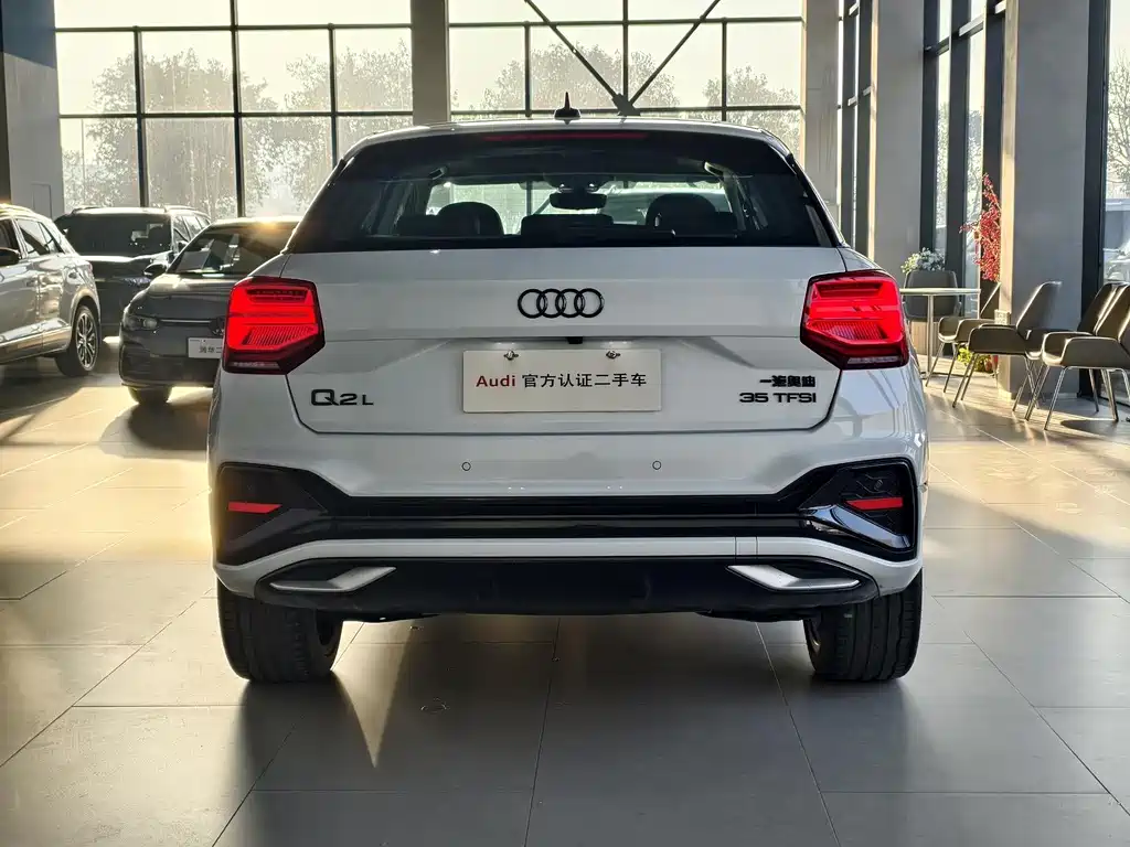 Audi Q2L — миниатюра 4