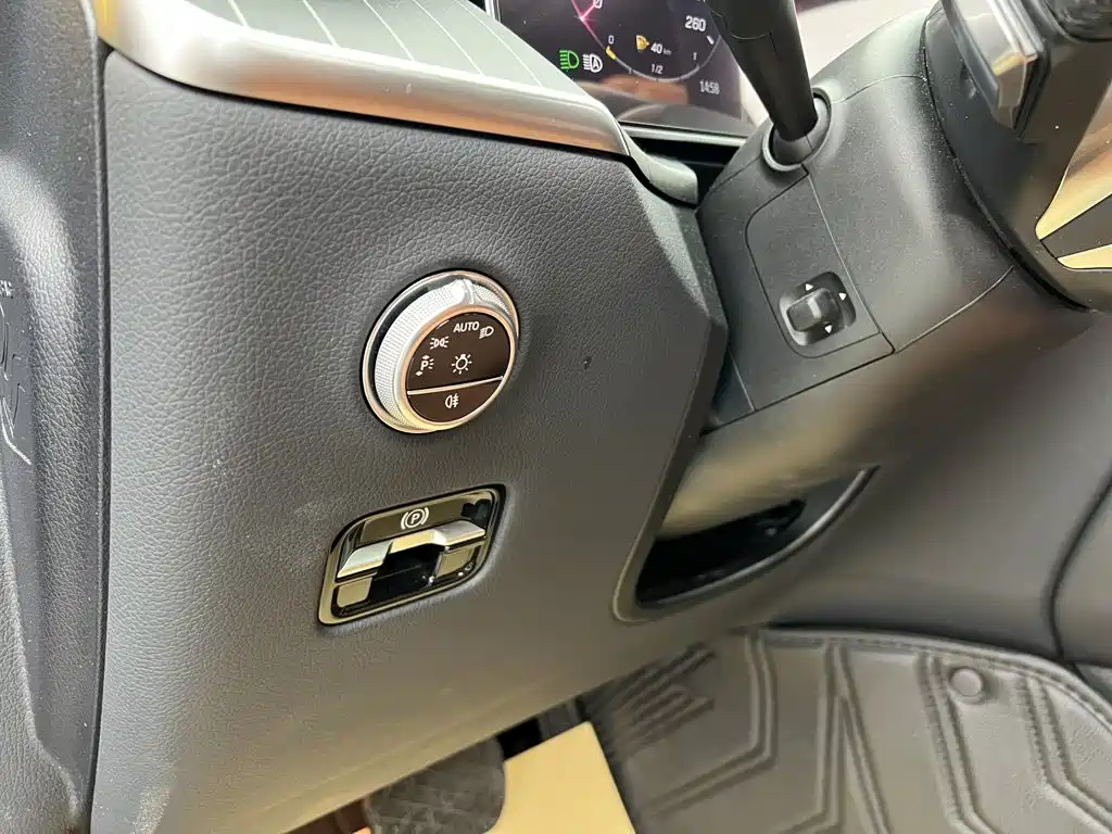 Mercedes-Benz GLC — миниатюра 34