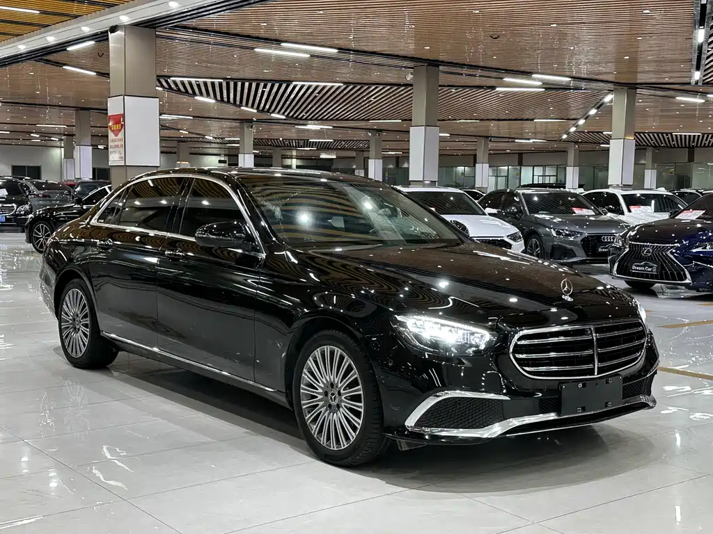 Mercedes-Benz E-Class — миниатюра 3