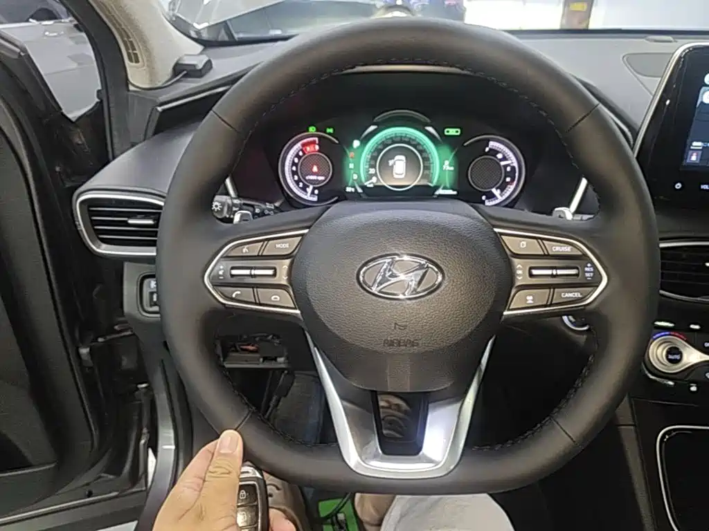 Hyundai Santa Fe — миниатюра 11