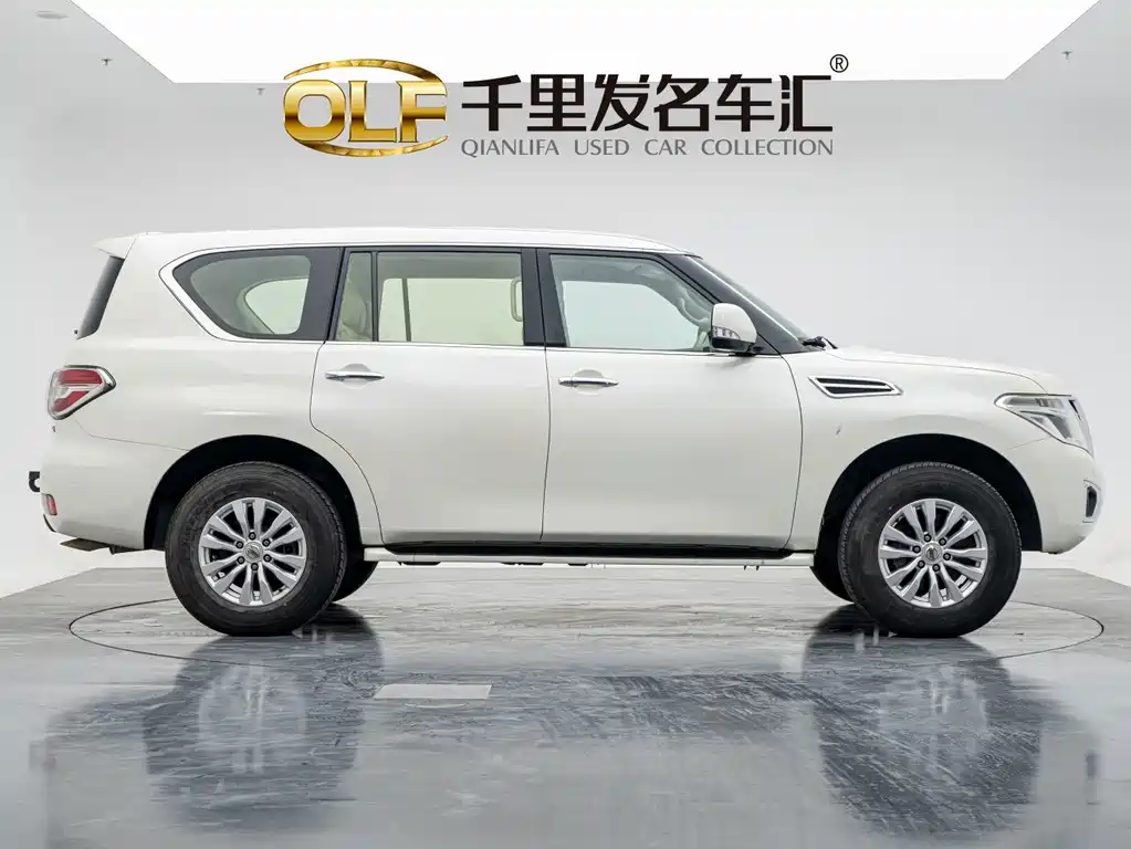 Nissan Patrol — миниатюра 5
