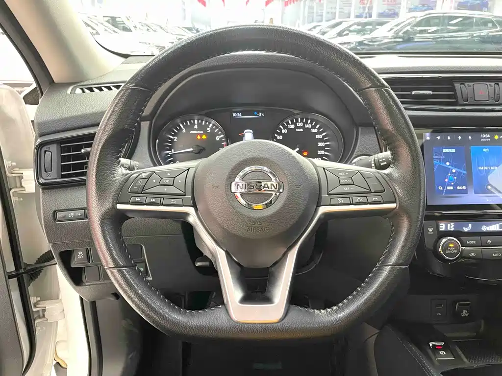 NISSAN QIJUN