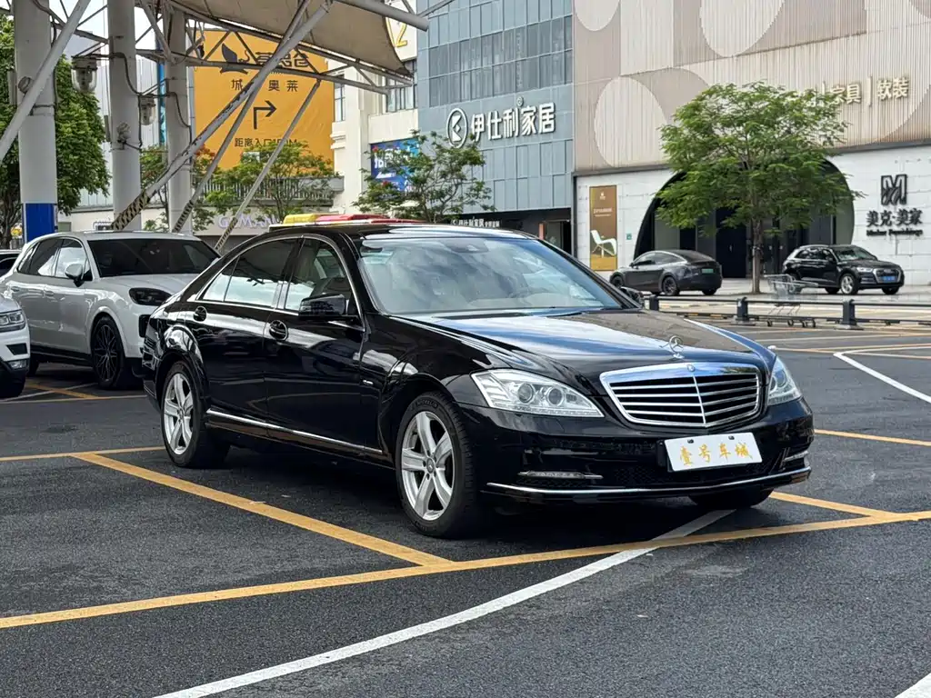 Mercedes-Benz S-Class — миниатюра 3