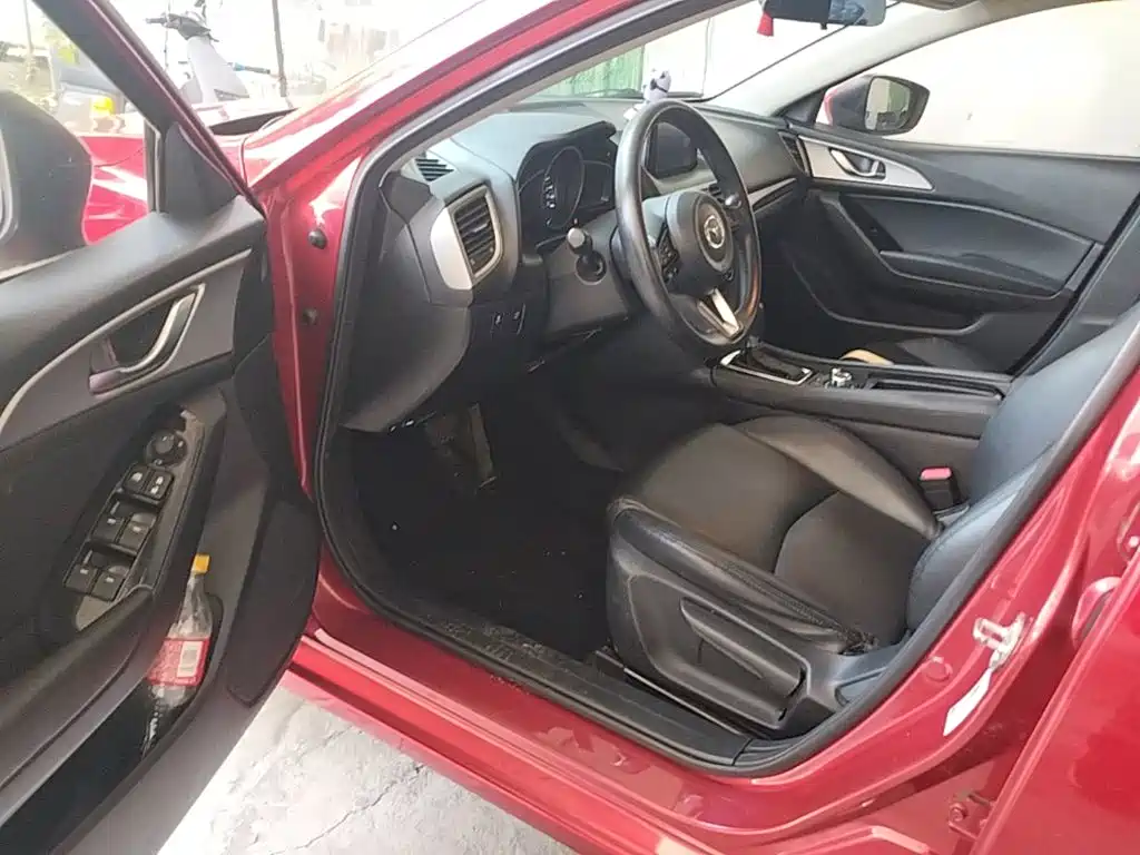 Mazda 3 Axela — миниатюра 16