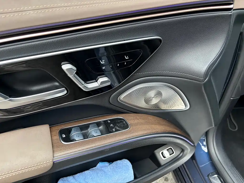 Mercedes-Benz EQS — миниатюра 12
