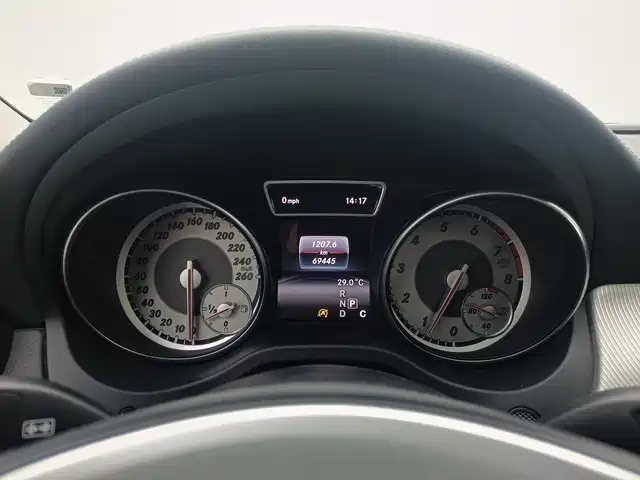 Mercedes-Benz GLA — миниатюра 5