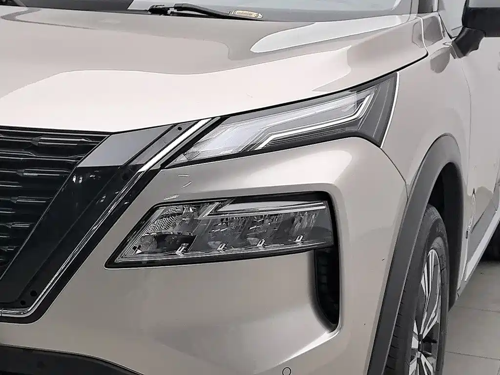 Nissan X-Trail — миниатюра 7