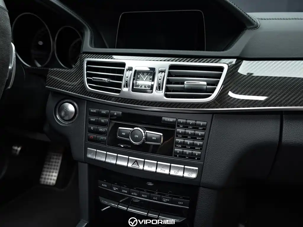 Mercedes-Benz E-Class AMG — миниатюра 11
