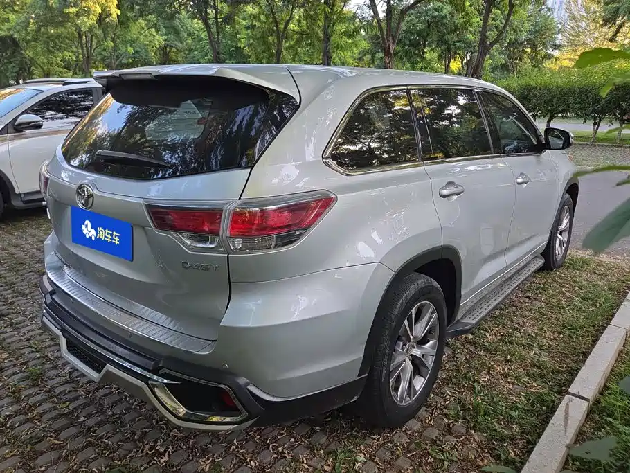 Toyota Highlander — миниатюра 3