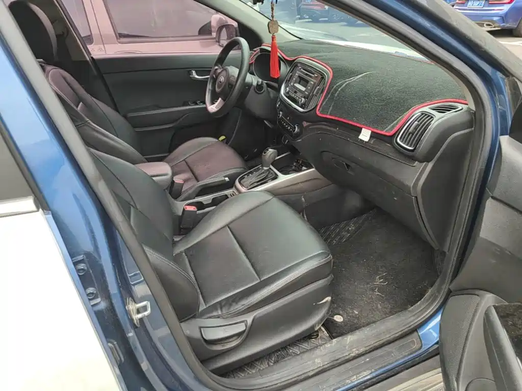 Kia KX3