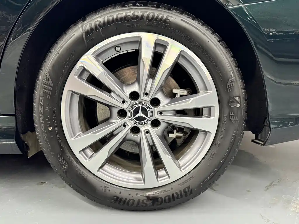 Mercedes-Benz C-Class — миниатюра 23