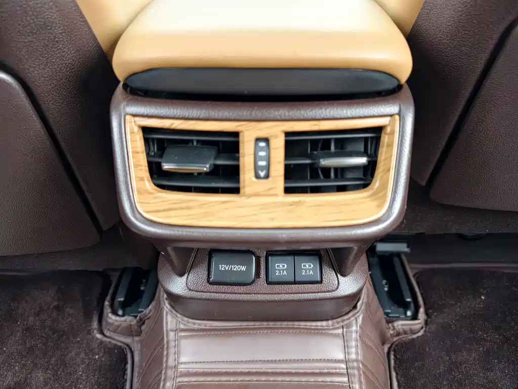 Lexus ES — миниатюра 18