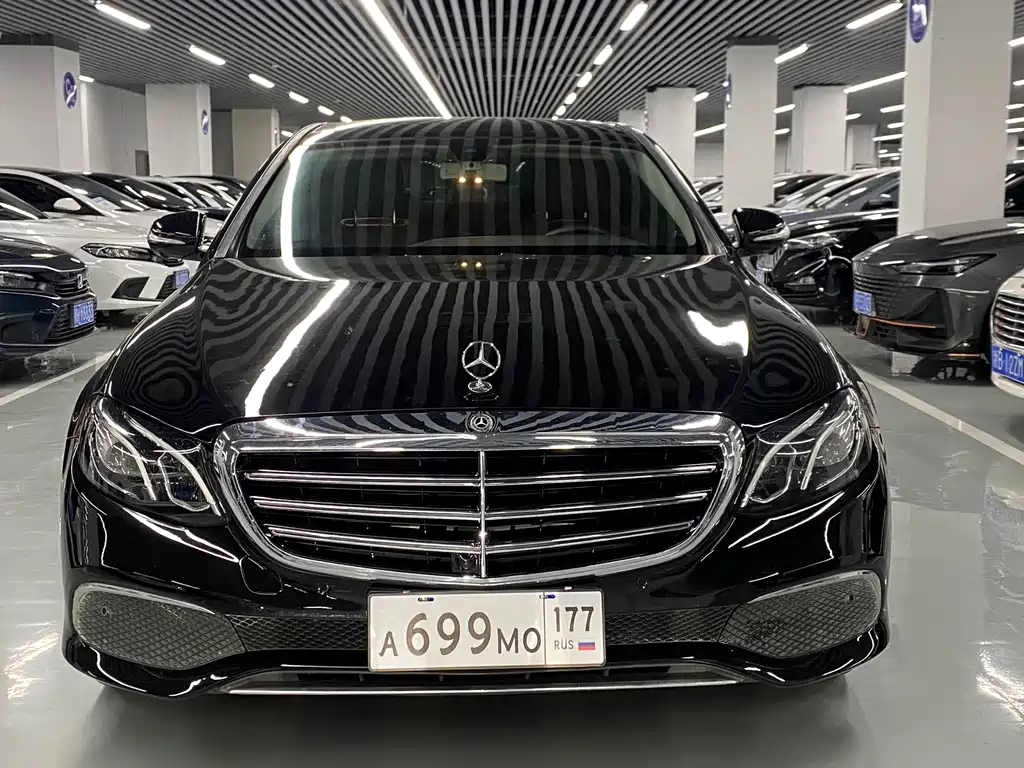 Mercedes-Benz E-Class — миниатюра 2
