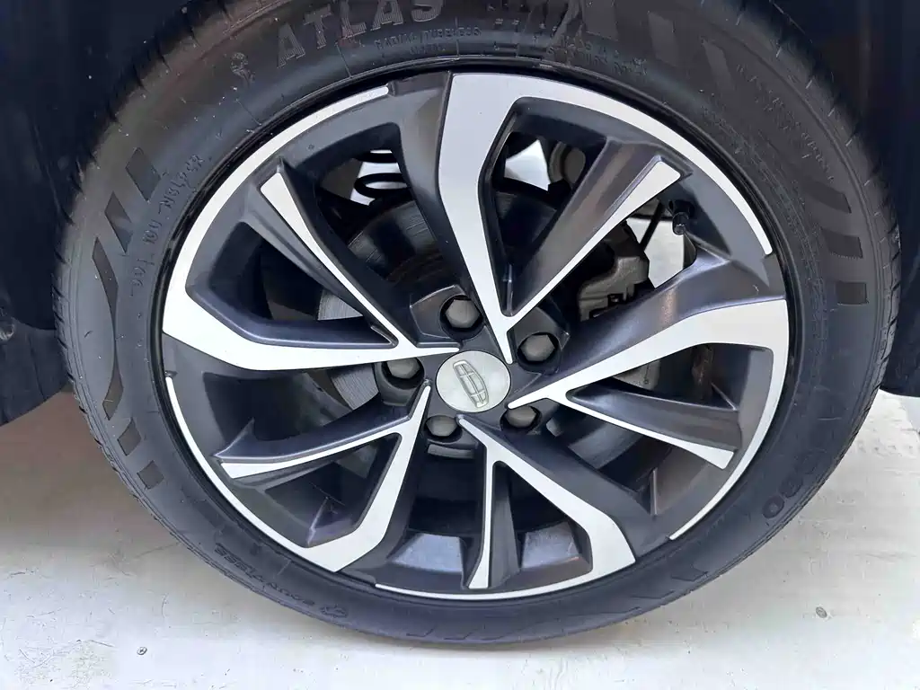 Geely Emgrand S — миниатюра 14
