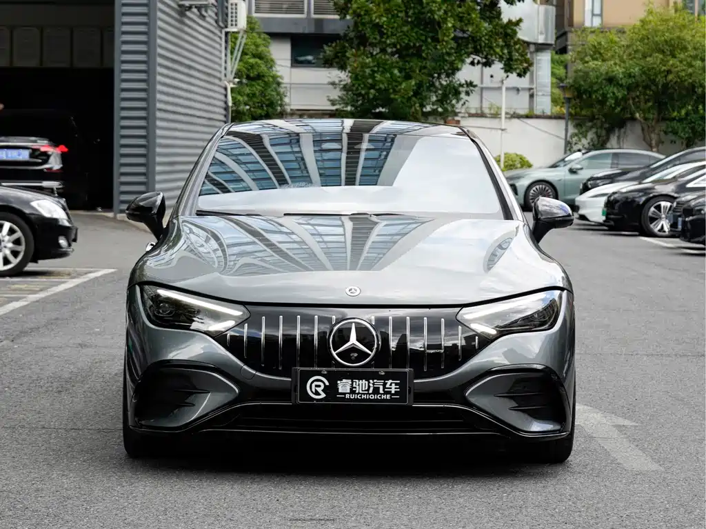 Mercedes-Benz EQE AMG — миниатюра 2