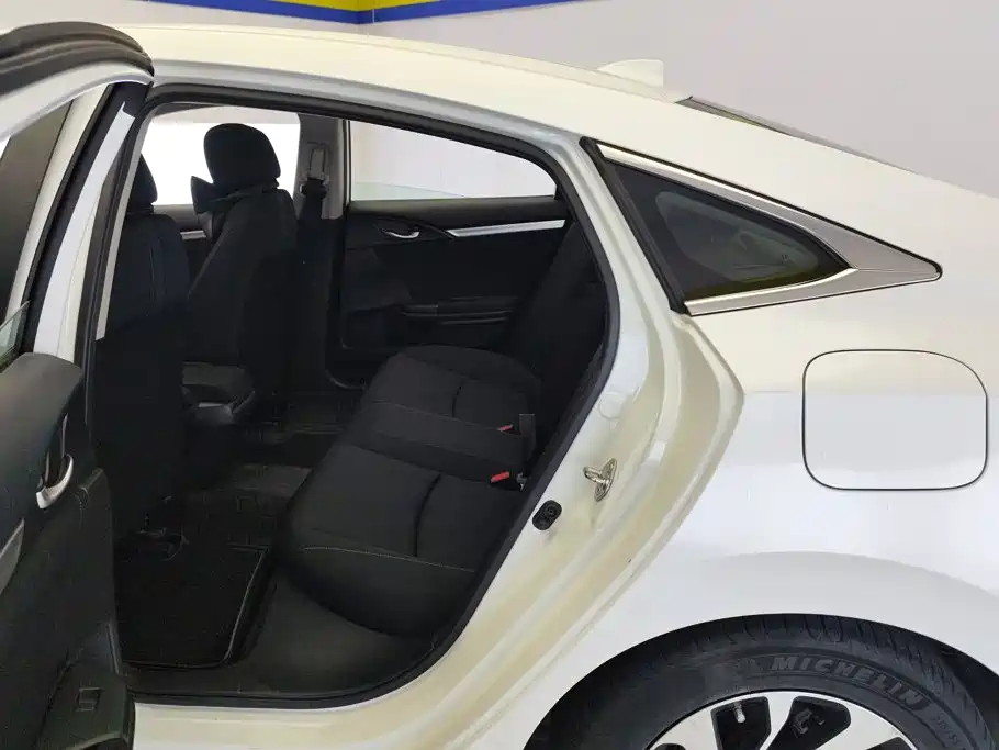 Honda Civic — миниатюра 11