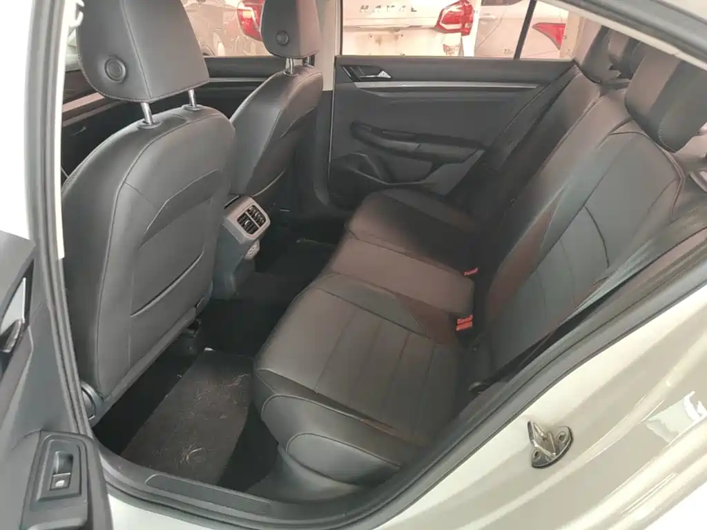Volkswagen Bora — миниатюра 17
