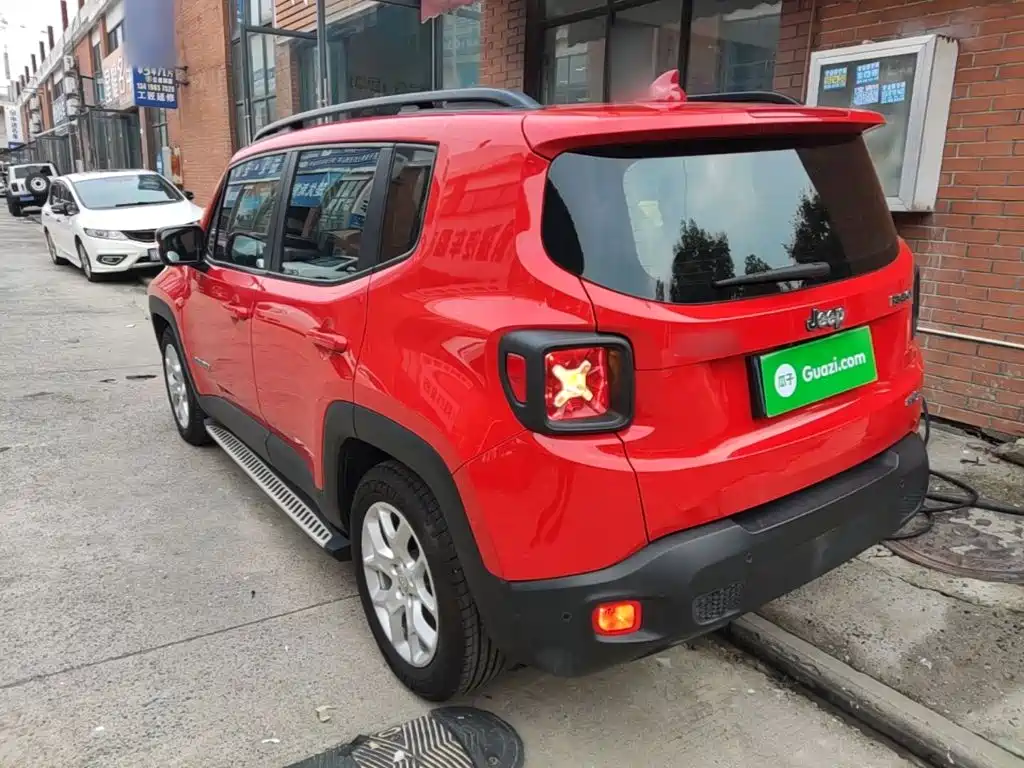 Jeep Renegade — миниатюра 5