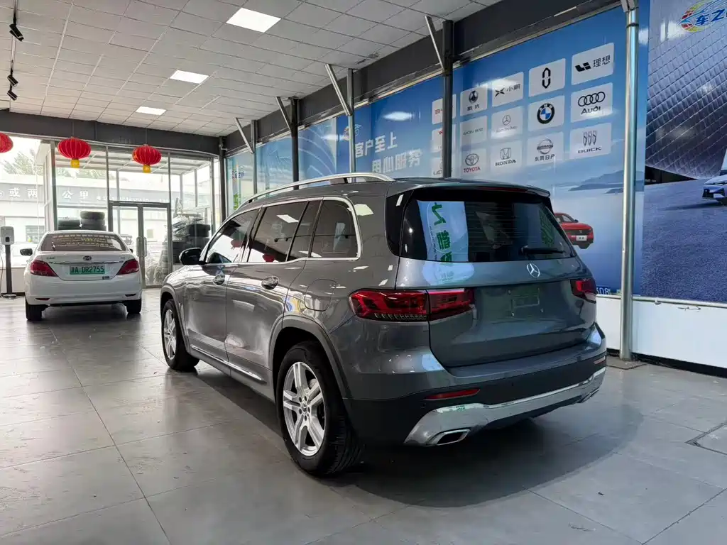 Mercedes-Benz GLB — миниатюра 7