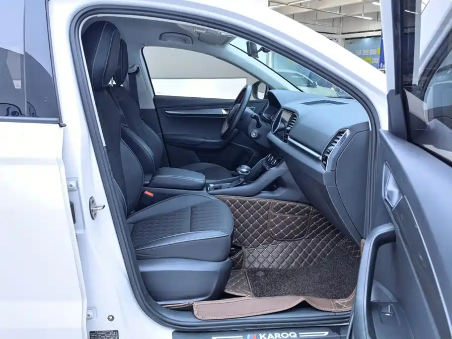 Skoda Karoq — миниатюра 8