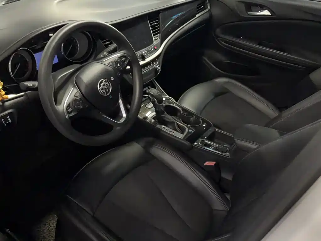 Buick Verano — миниатюра 9