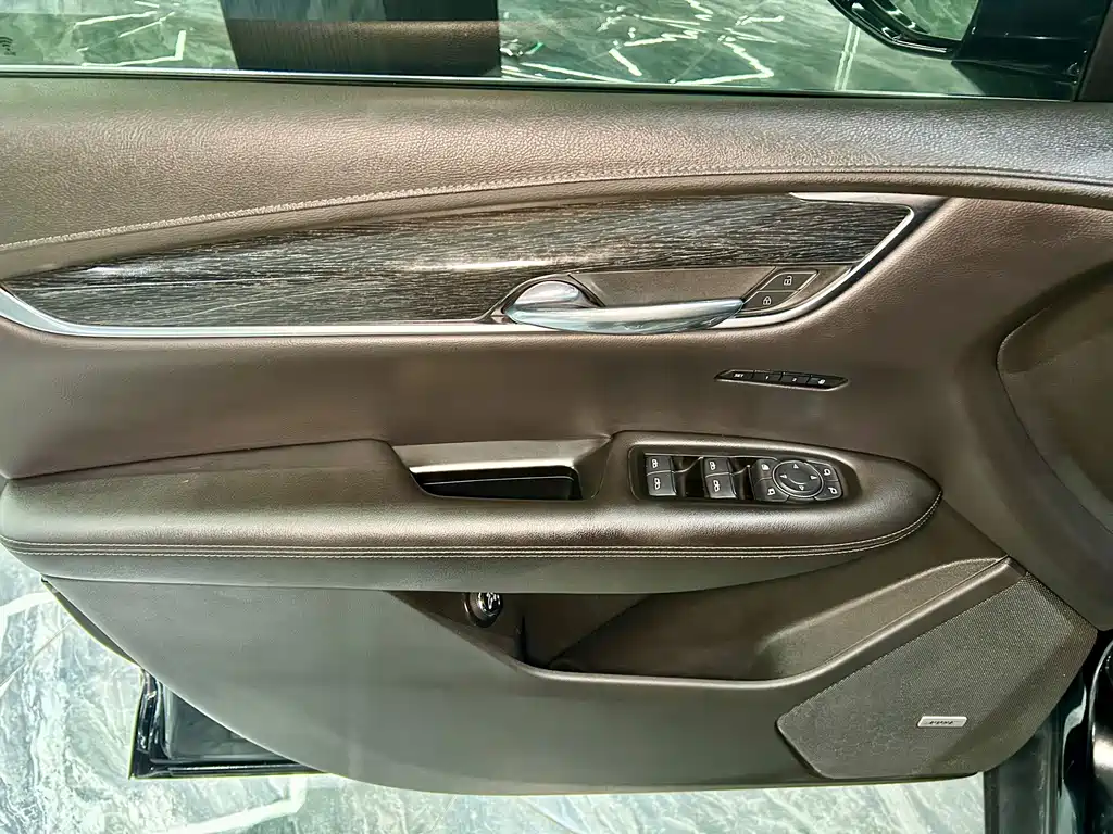 Cadillac XT5 — миниатюра 21