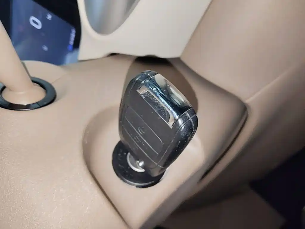 Wuling MINIEV — миниатюра 9