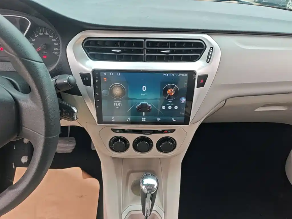 Citroen Elysee — миниатюра 13