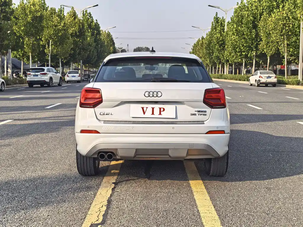 Audi Q2L — миниатюра 8