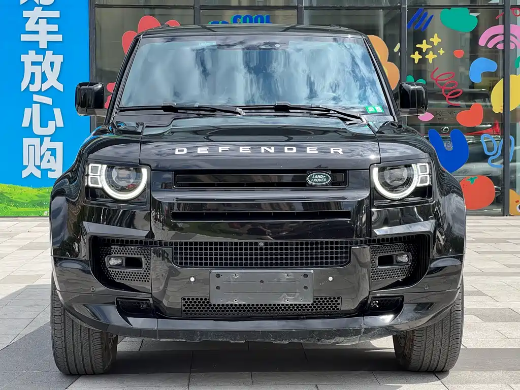 LAND ROVER DEFENDER