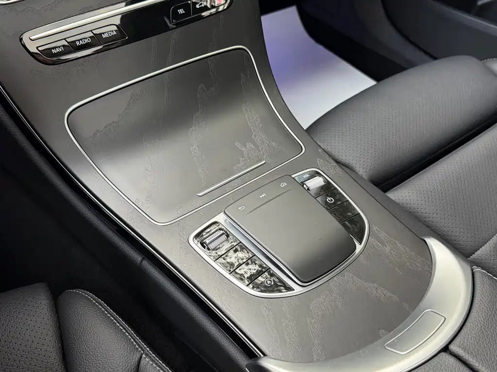 Mercedes-Benz C-Class — миниатюра 15