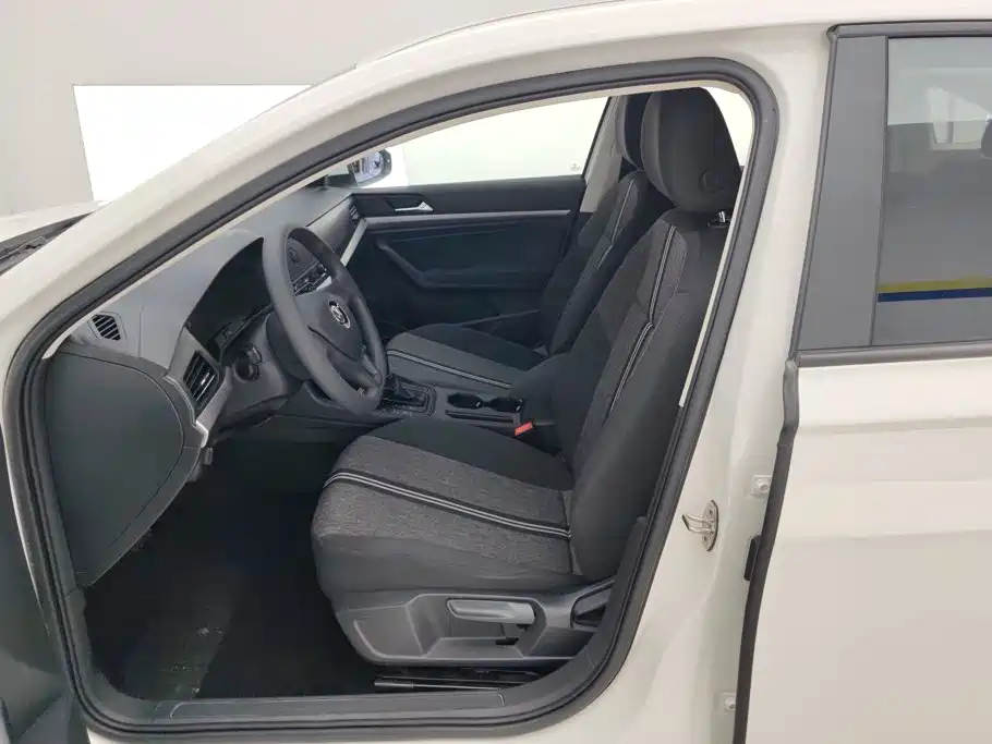 Volkswagen Lavida — миниатюра 9