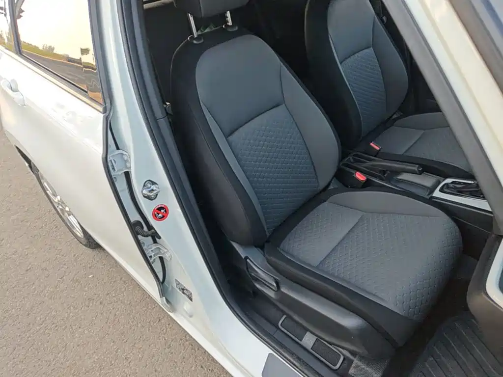 Honda Fit — миниатюра 25