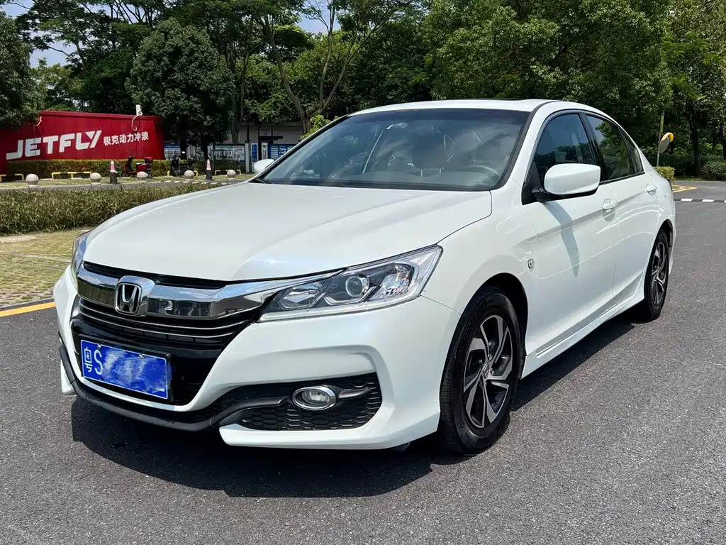 Honda Accord — миниатюра 3