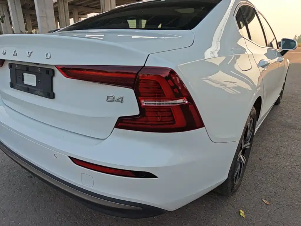 Volvo S60 — миниатюра 8