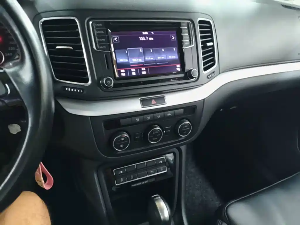 Volkswagen Sharan — миниатюра 13