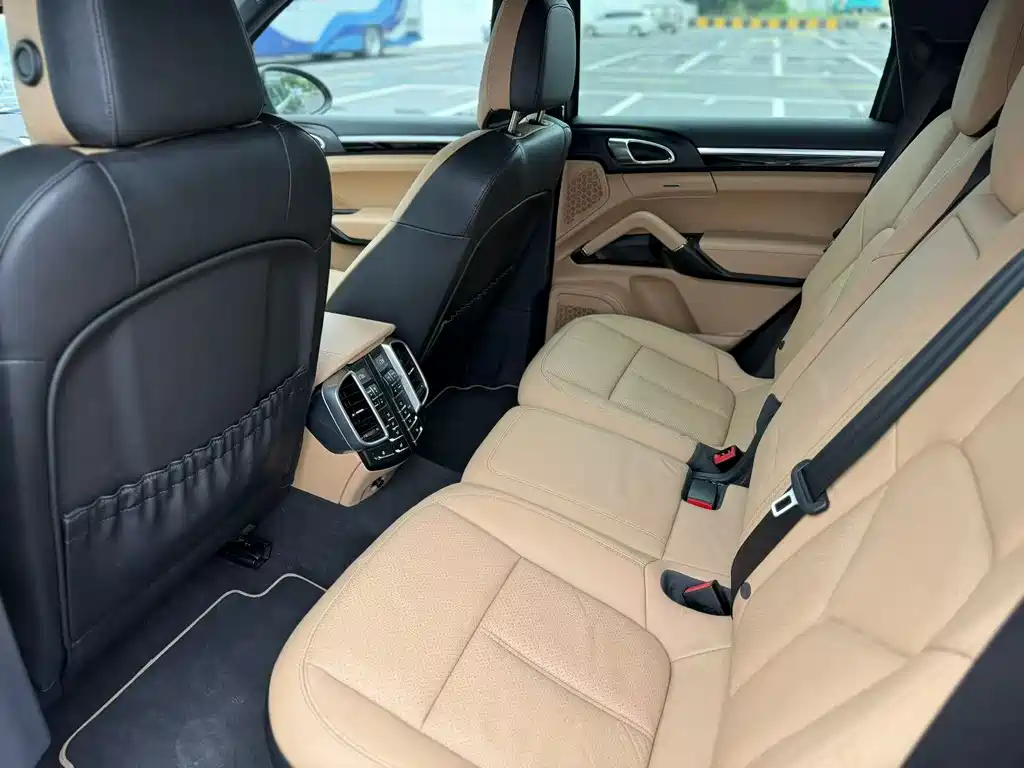Porsche Cayenne 2011 Cayenne 3.0T