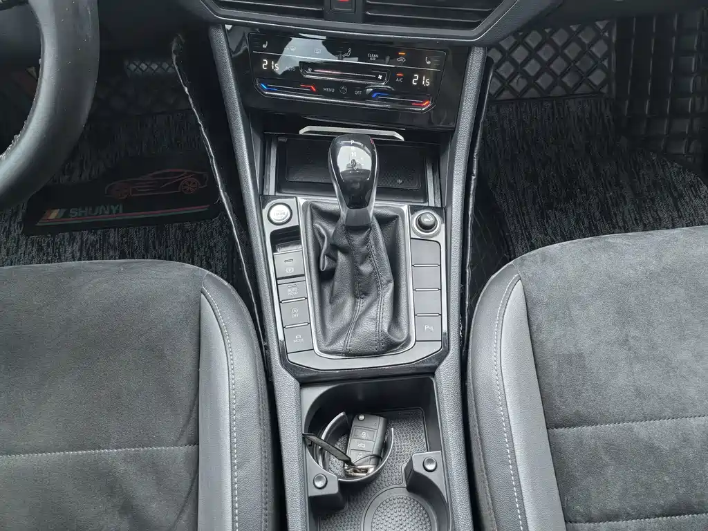 Volkswagen Sagitar — миниатюра 22