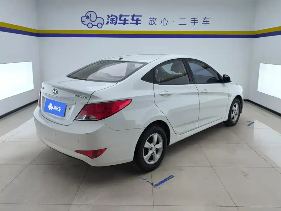Hyundai Verna — миниатюра 3