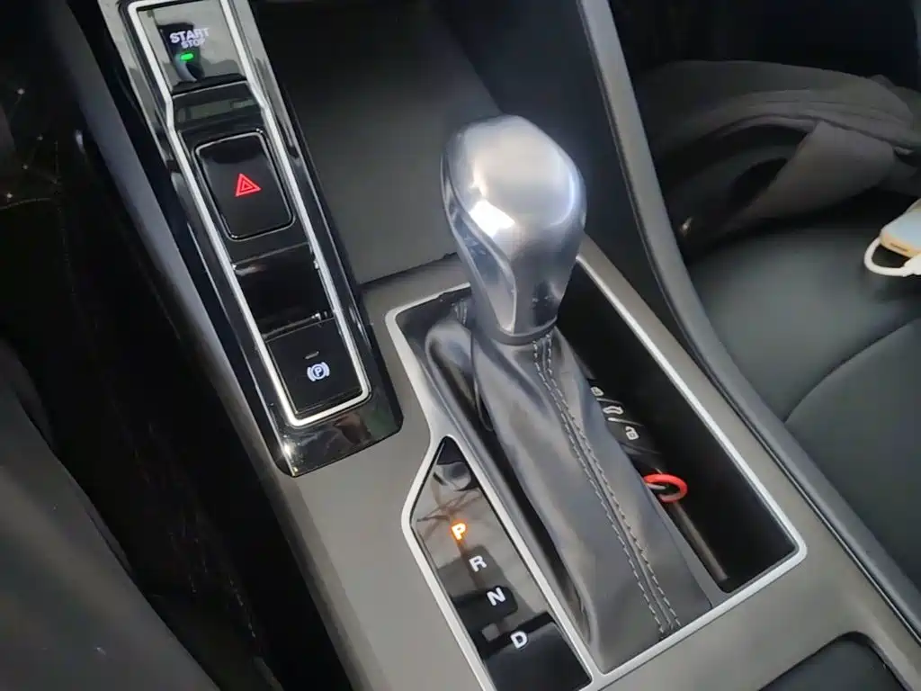 Roewe i5 — миниатюра 14