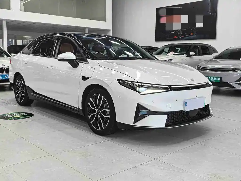 XPeng P5 — миниатюра 3