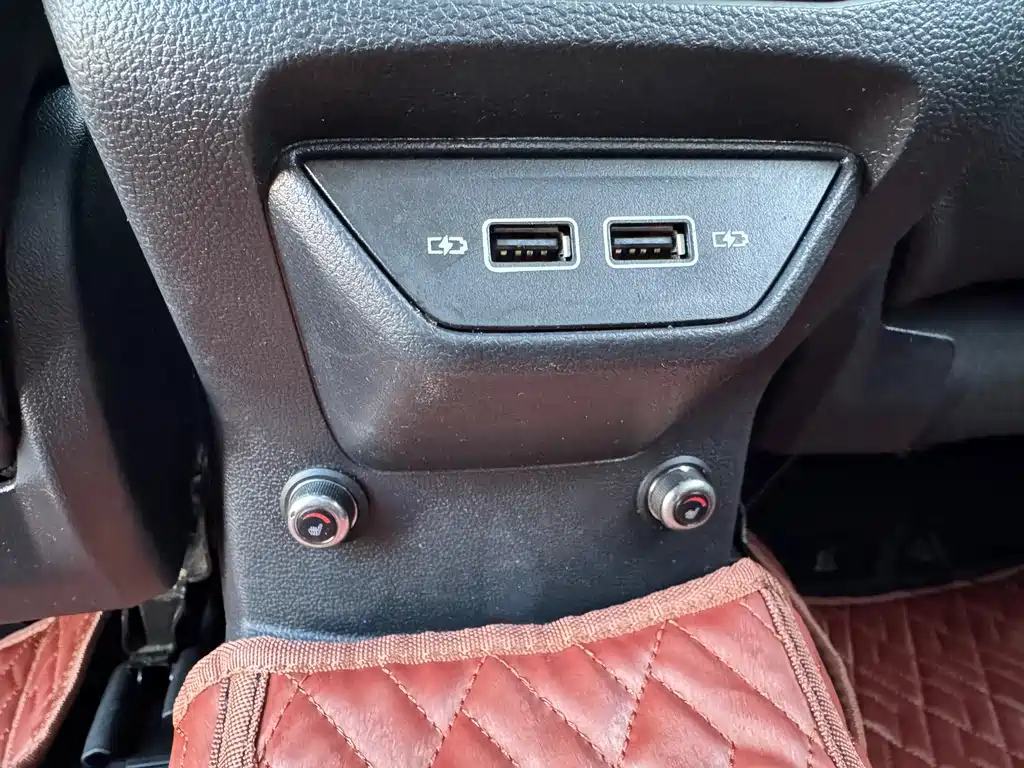 VOLKSWAGEN T ROC EXPLORING SONGS