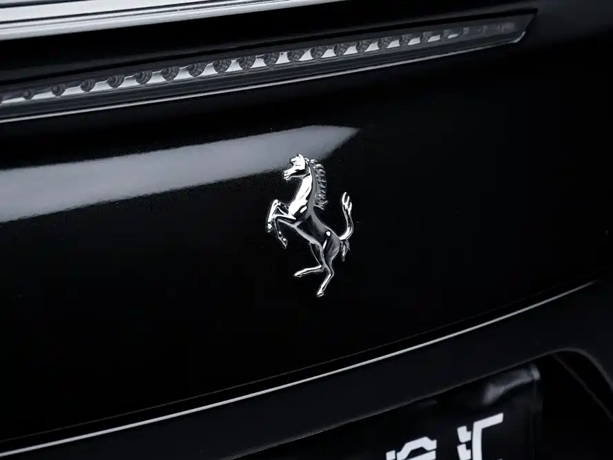 Ferrari GTC4Lusso 3.9T V8, фото 9