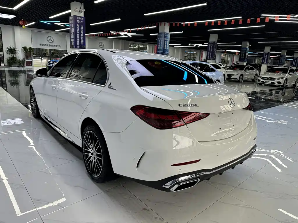 Mercedes-Benz C-Class — миниатюра 7