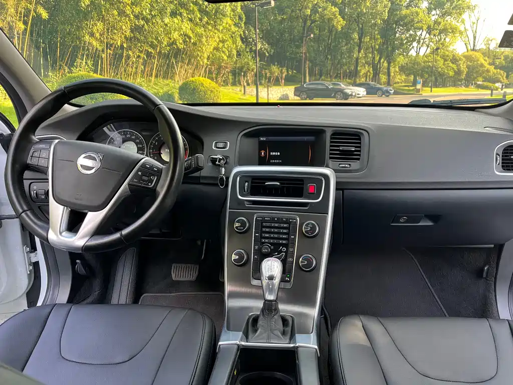 Volvo S60 — миниатюра 13