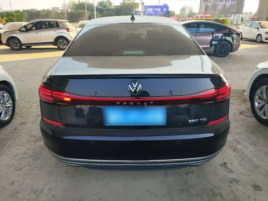 Volkswagen Passat — миниатюра 6