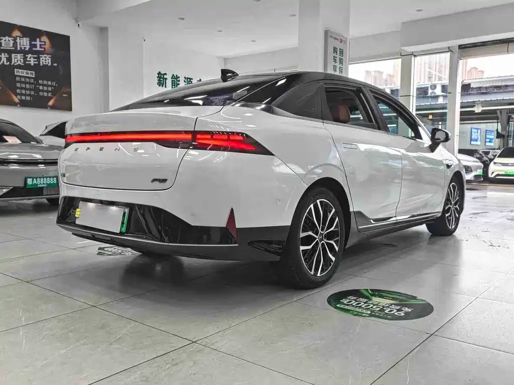 XPeng P5 — миниатюра 11
