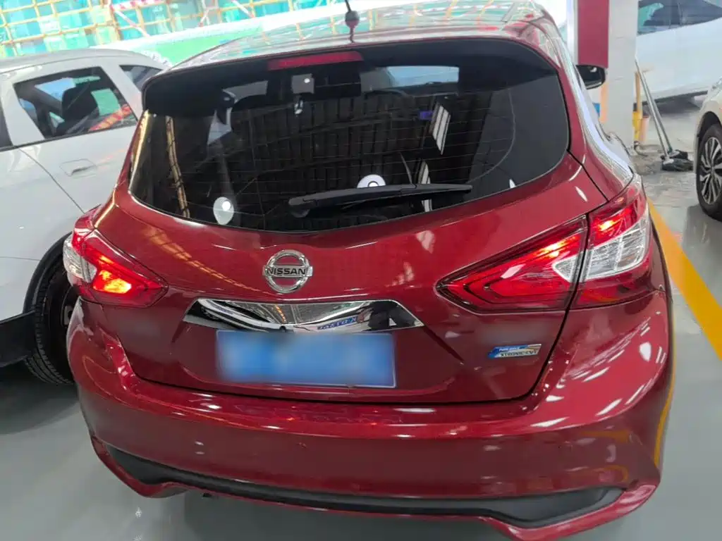 Nissan Tiida — миниатюра 6