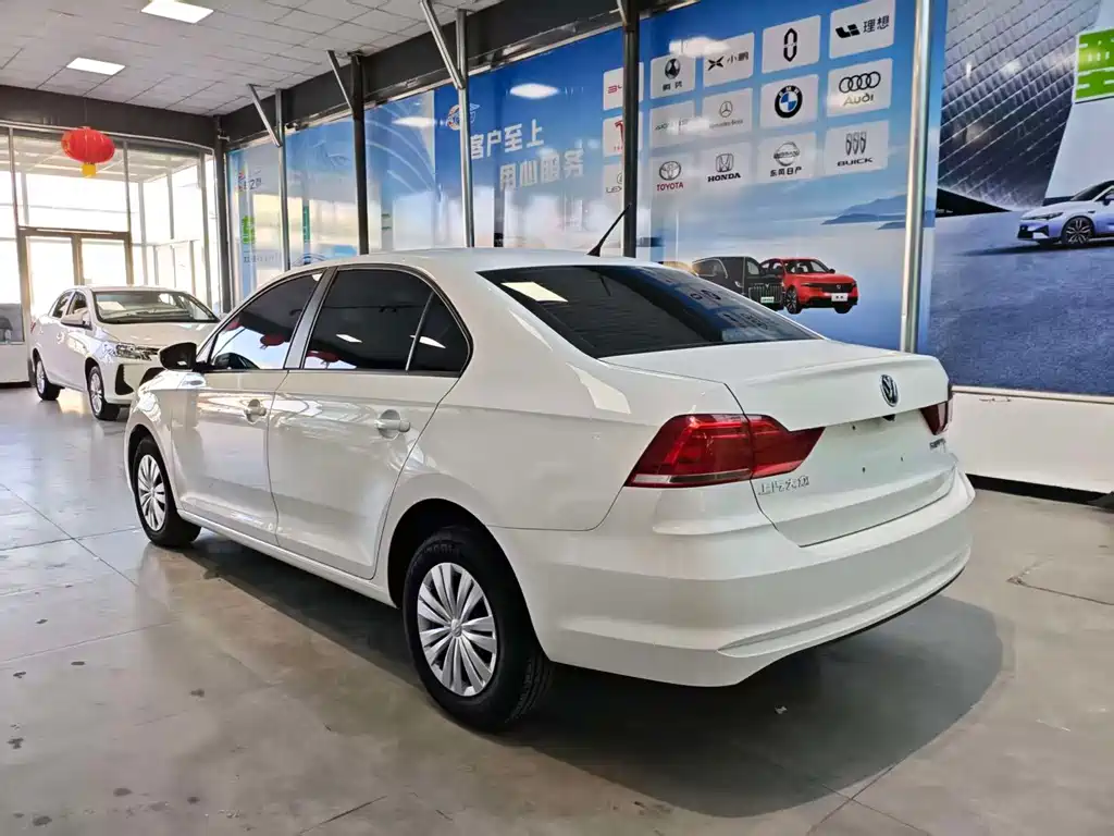 Volkswagen Santana — миниатюра 7