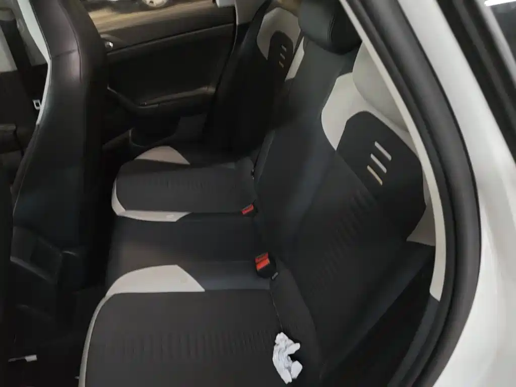 Volkswagen Polo — миниатюра 17